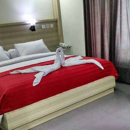 ג'ימבאראן Maxi Hotel Kedonganan מראה חיצוני תמונה