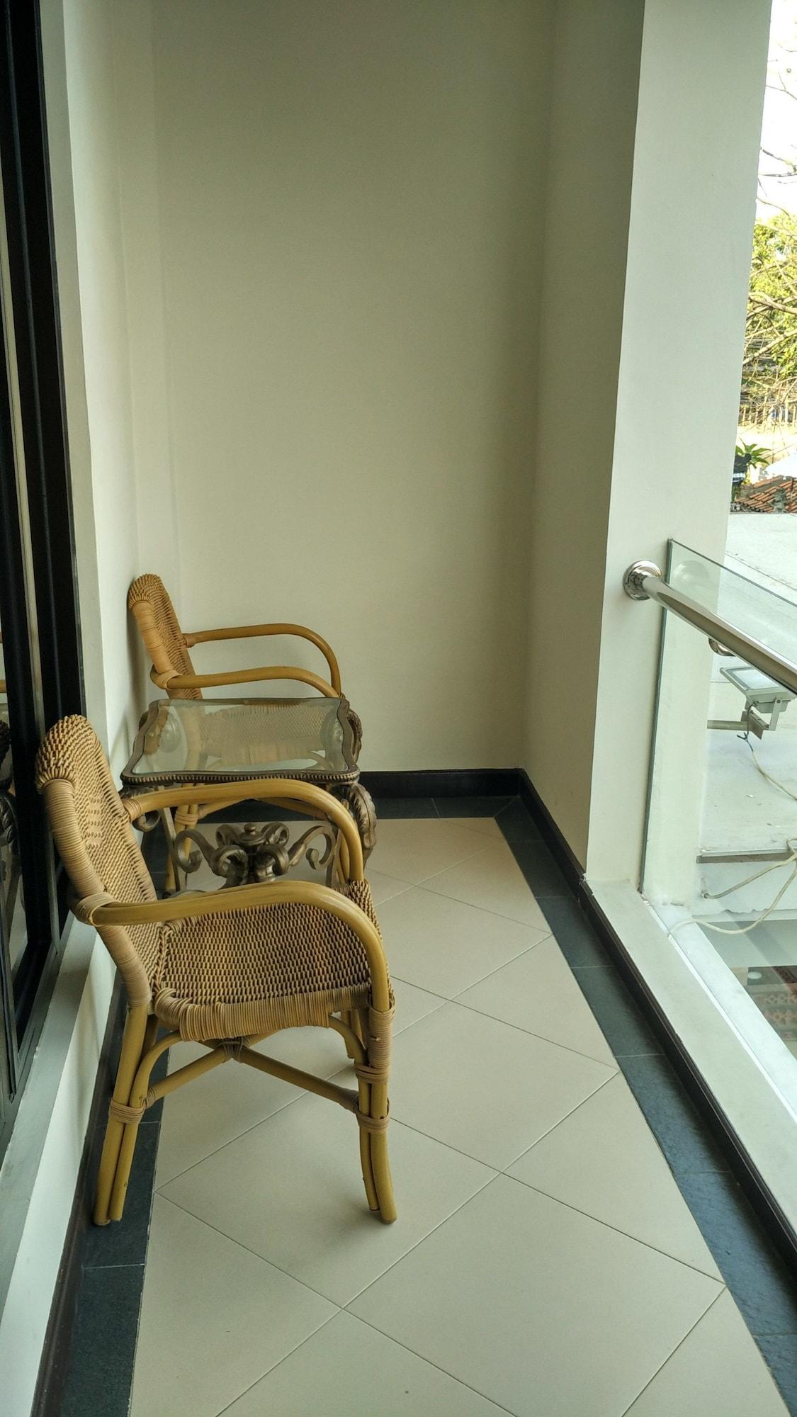ג'ימבאראן Maxi Hotel Kedonganan מראה חיצוני תמונה
